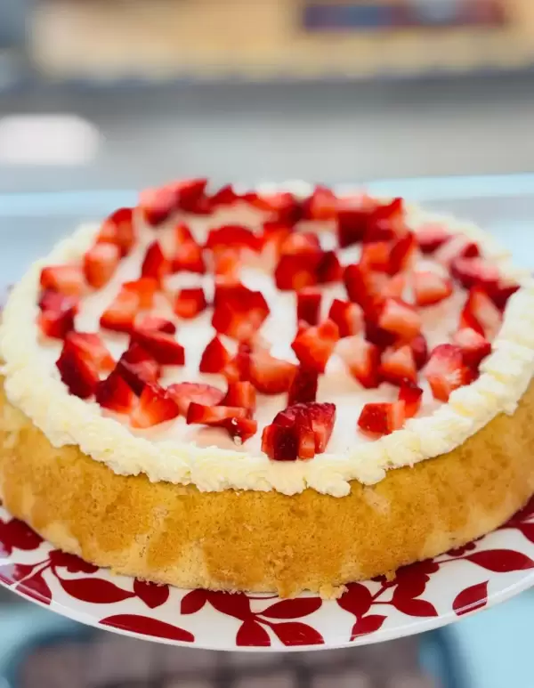 Strawberry Cake